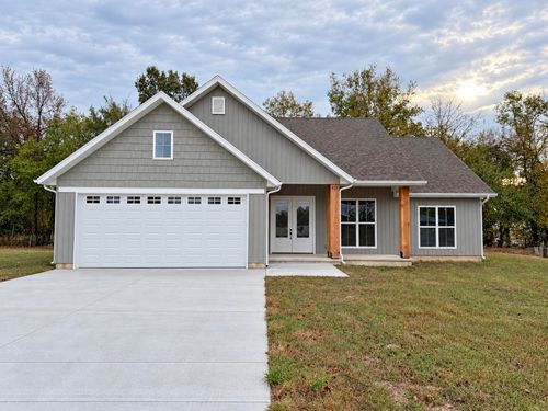 820 N Chicago Avenue, Bolivar, MO, 65613 | Card Image
