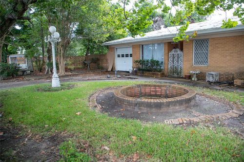 515 Highway 3 N, Texas City, TX, 77591-4022 | Card Image