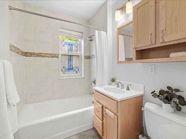 APT-1 - 1 Auburn Ct, Condo with 3 bedrooms, 2 bathrooms and null parking in Brookline MA | Image 10