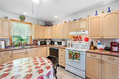 6 Leonardo Rd, Monticello, NY, 12701-4754 | Card Image