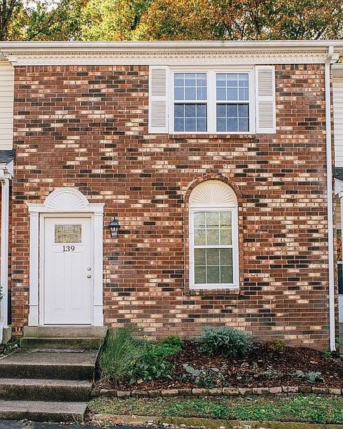 139 Five Oaks Dr, Nashville, TN, 37217-1220 | Card Image