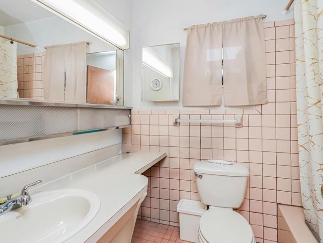1009 Havemeyer Ave, Home with 6 bedrooms, 3 bathrooms and 3 parking in Bronx NY | Image 19