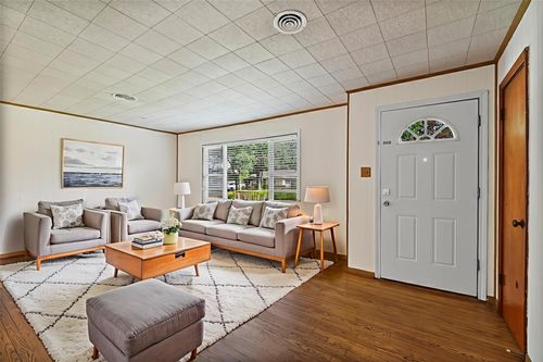 5532 Meadow Creek Ln, Houston, TX, 77017-6761 | Card Image