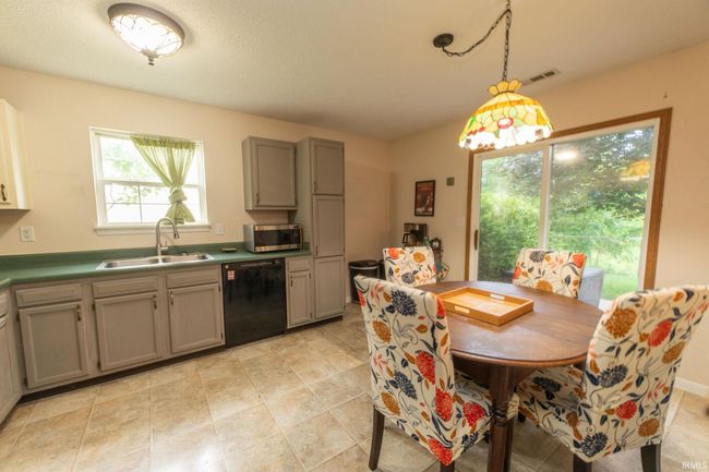 5530 W Cobblestone St, House other with 3 bedrooms, 2 bathrooms and null parking in Bloomington IN | Image 14