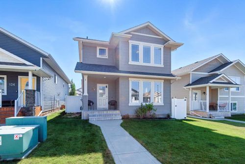 138 Bowman Cir, Sylvan Lake, AB, T4S0H8 | Card Image