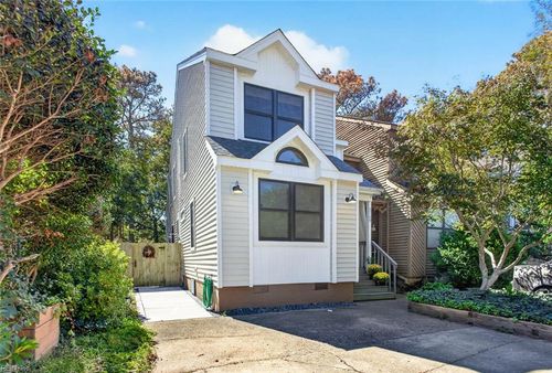 a-2169 Woodlawn Ave, Virginia Beach, VA, 23455-1688 | Card Image