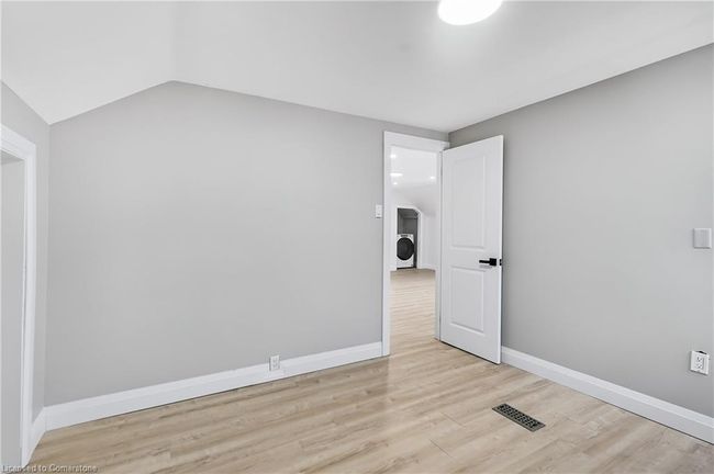 10 Comet Ave, House other with 5 bedrooms, 3 bathrooms and 1 parking in Hamilton ON | Image 32