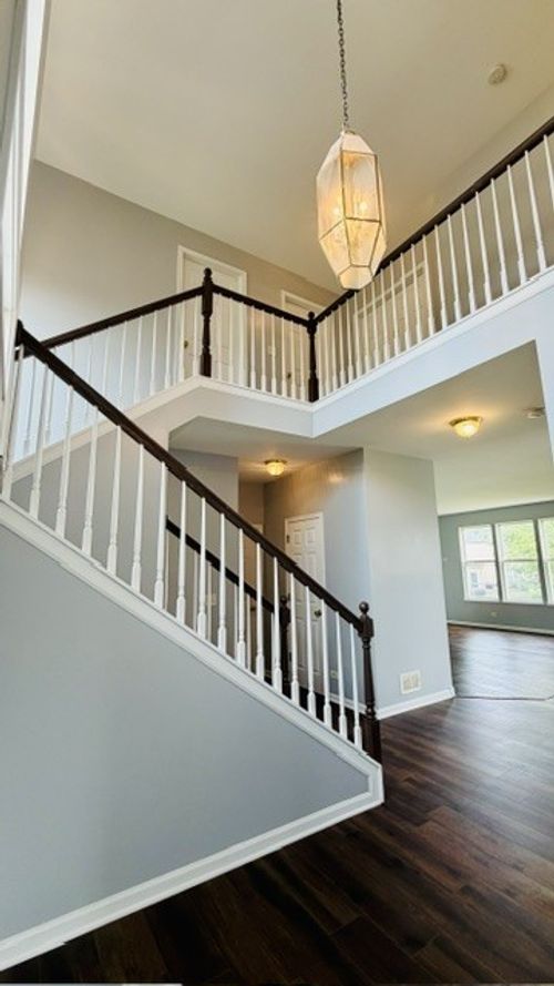 2331-2331 Wilson Creek Cir, Aurora, IL, 60503-3605 | Card Image