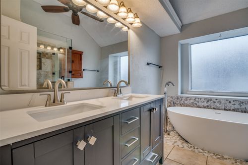 6718 Livingstone St, Rowlett, TX, 75089-8282 | Card Image