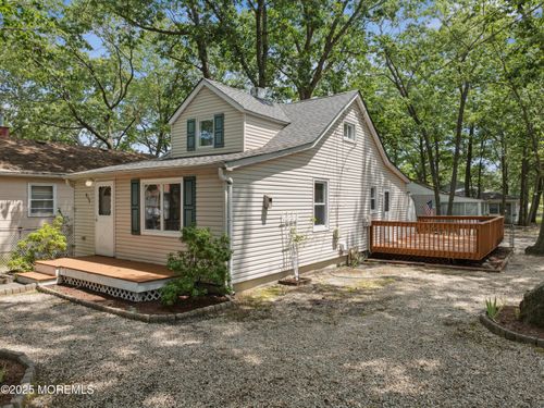 517 River Dr, Toms River, NJ, 08753-5709 | Card Image