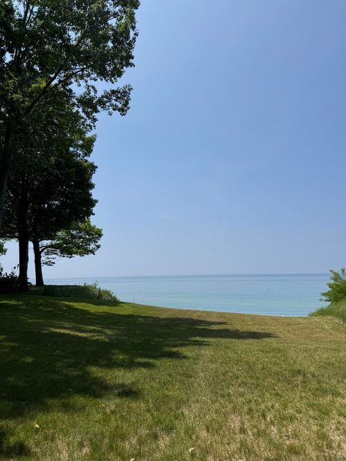16618 77th St, South Haven, MI, 49090-8409 | Card Image