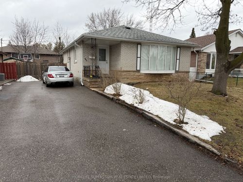 14 Dorward Dr, Etobicoke, ON, M9V2J5 | Card Image