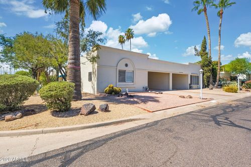 7823 E Bonnie Rose Ave, Scottsdale, AZ, 85250-6840 | Card Image