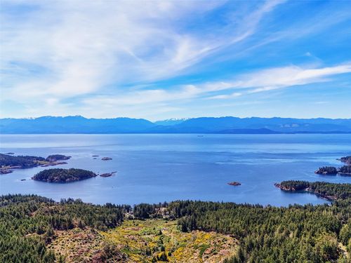 560 Wilderness Pl, Sooke, BC, V9Z1C4 | Card Image