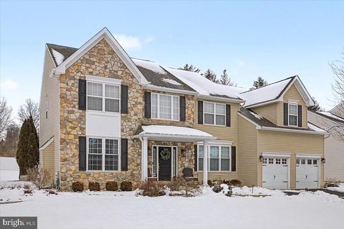 101 Sovereign Dr, Warrington, PA, 18976-1785 | Card Image