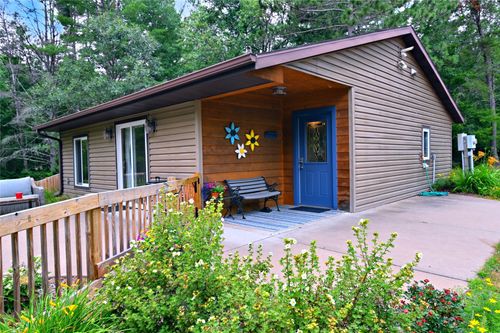 14013 E Catherine Lake Rd, Solon Springs, WI, 54873-6104 | Card Image