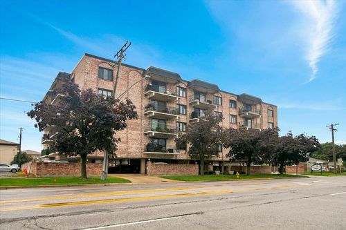 505-7525 W Lawrence Ave, Harwood Heights, IL, 60706-3496 | Card Image