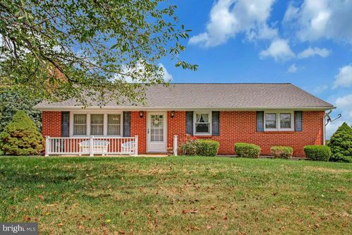 228 Hook Rd, WESTMINSTER, MD, 21157-5835 | Card Image