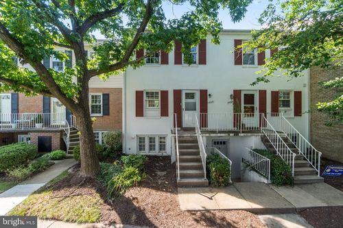 14419 Saint Germain Dr, CENTREVILLE, VA, 20121-2223 | Card Image