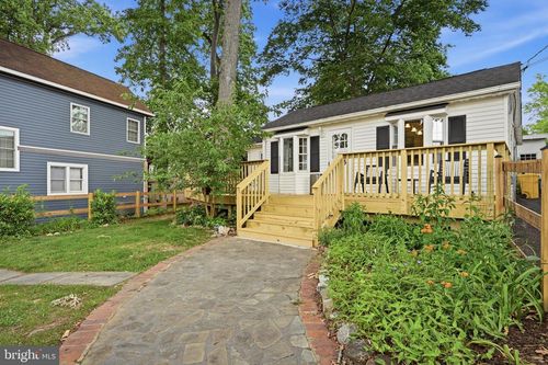1815 Glenarm Rd, EDGEWATER, MD, 21037-3010 | Card Image