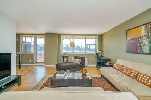 3f-6040 Kennedy Blvd E, West New York, NJ, 07093-3805 | Card Image