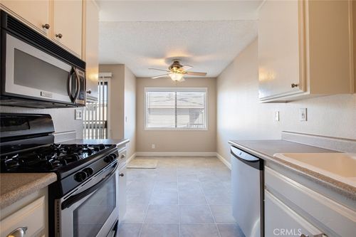 apt-204-4775 E Pacific Coast Hwy, Long Beach, CA, 90804-3260 | Card Image