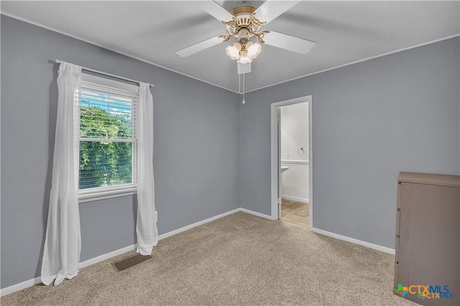 404 Oak St, House other with 3 bedrooms, 2 bathrooms and null parking in Copperas Cove TX | Image 10