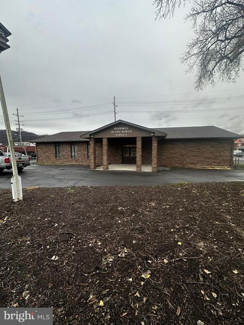 801 Virginia Ave, CUMBERLAND, MD, 21502-4515 | Card Image