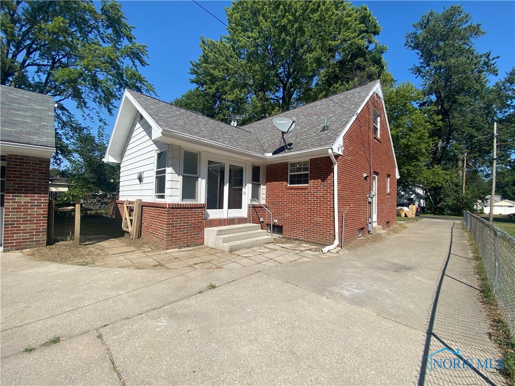 Mantey Ln, Toledo, OH 43623