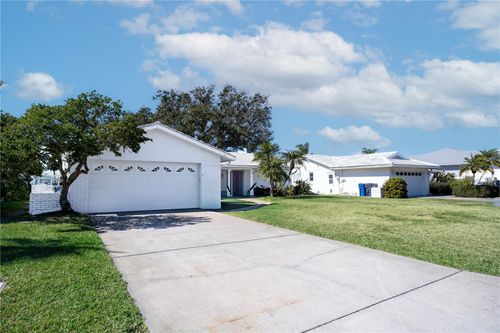 11800 6th St E, TREASURE ISLAND, FL, 33706-2924 | Card Image