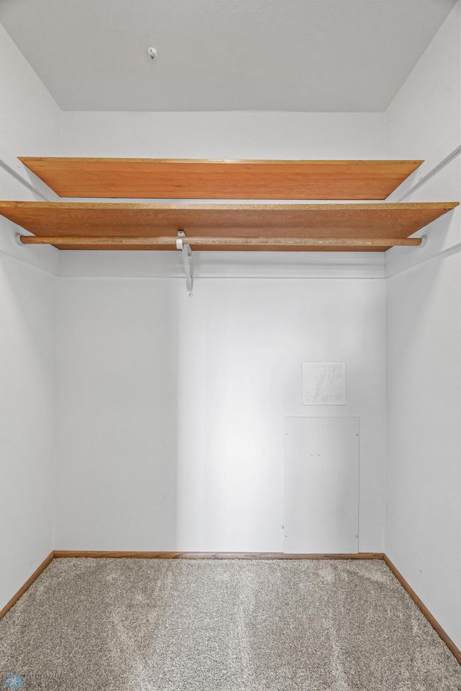 Closet | Image 16