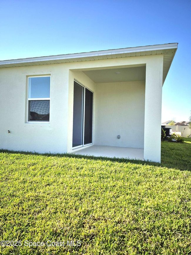 1125 Canfield Cir Se, House other with 3 bedrooms, 2 bathrooms and null parking in Palm Bay FL | Image 21