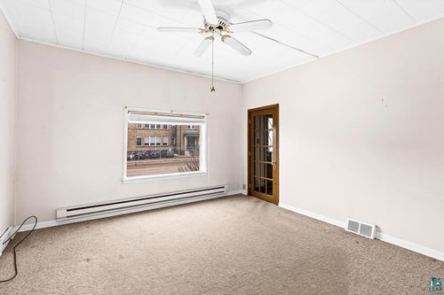 155 W Myrtle St, Duluth, MN, 55811-5017 | Card Image