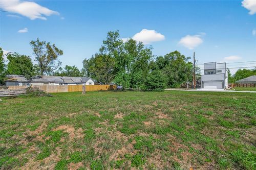 6707 Knox St, Houston, TX, 77091-2211 | Card Image