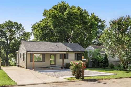 635 Freedom Pl, Nashville, TN, 37209-1766 | Card Image