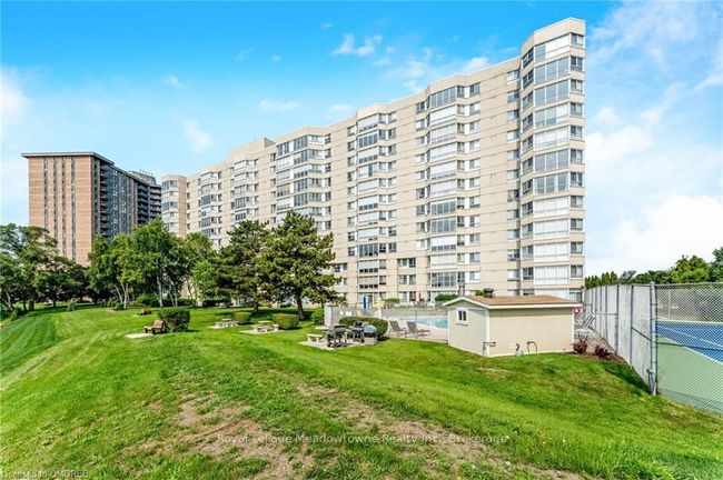 1009 - 5280 Lakeshore Rd, Condo with 2 bedrooms, 2 bathrooms and null parking in Burlington ON | Image 31