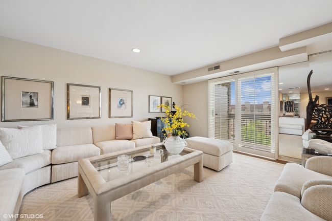 APT-5F - 1220 Rudolph Rd, Condo with 2 bedrooms, 2 bathrooms and 2 parking in Northbrook IL | Image 8