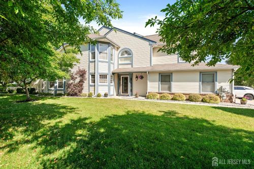7 Endsleigh Pl, Robbinsville, NJ, 08691-3020 | Card Image