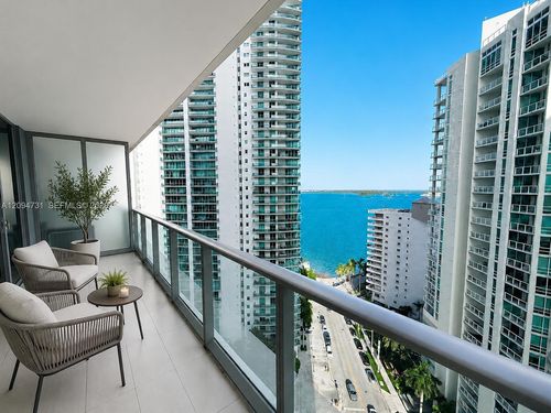 1904-1300 Brickell Bay Dr, Miami, FL, 33131-3389 | Card Image