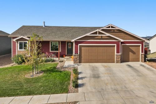 607 Summerfield Dr, Rapid City, SD, 57703-4837 | Card Image