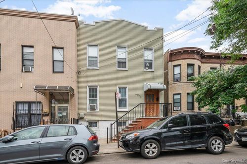 1622 Norman St, Ridgewood, NY, 11385-5753 | Card Image