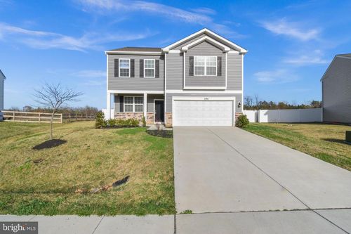 194 Gumspring Dr, CHARLES TOWN, WV, 25414-3202 | Card Image