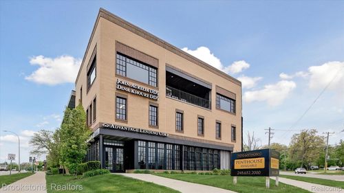 unit-2c-804 N Main St, Rochester, MI, 48307-1710 | Card Image