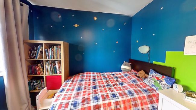 View of bedroom | Image 18