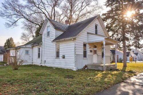 2502 Robinwood Avenue, Saginaw, MI, 48601 | Card Image