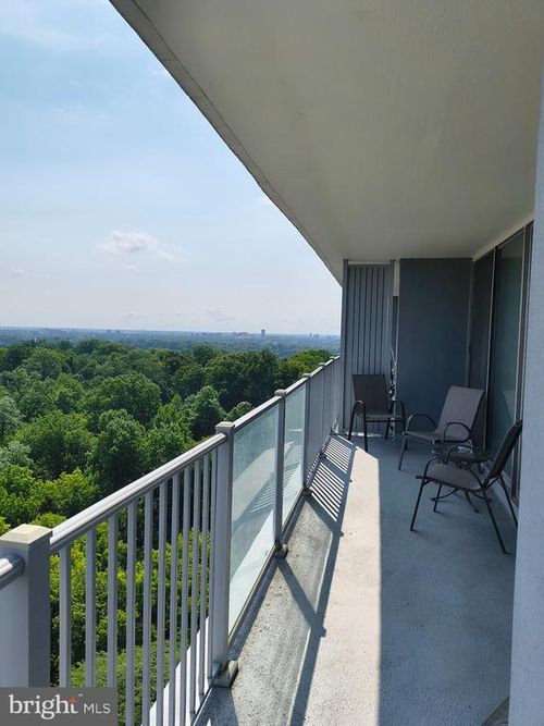 16b-3900 Ford Rd, PHILADELPHIA, PA, 19131-2019 | Card Image