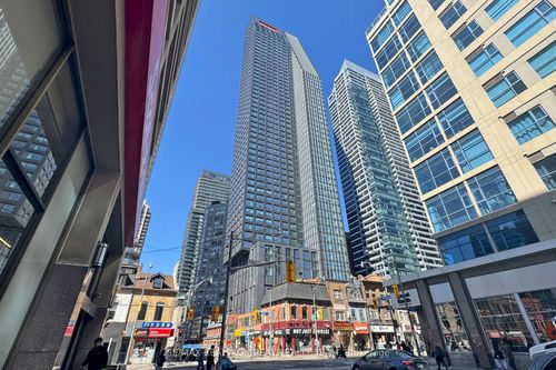 4507-8 Wellesley St W, Toronto, ON, M4Y0J5 | Card Image