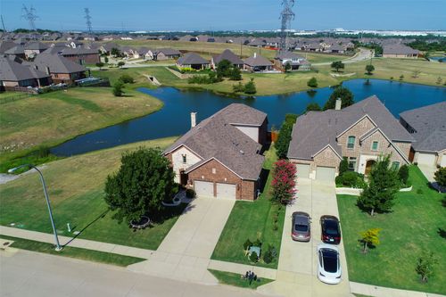14701 Seventeen Lakes Blvd, Roanoke, TX, 76262-3868 | Card Image
