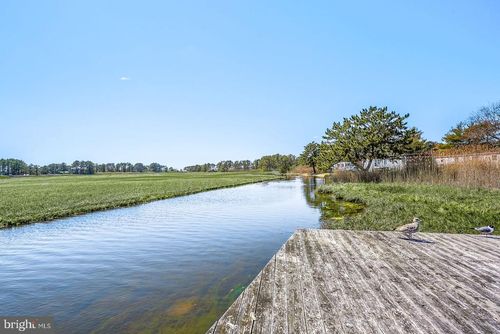 111-6570 Coachs Ln, CHINCOTEAGUE ISLAND, VA, 23336-2338 | Card Image