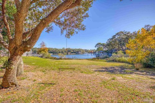 30 Highpoint Dr, Gulf Breeze, FL, 32561-4014 | Card Image